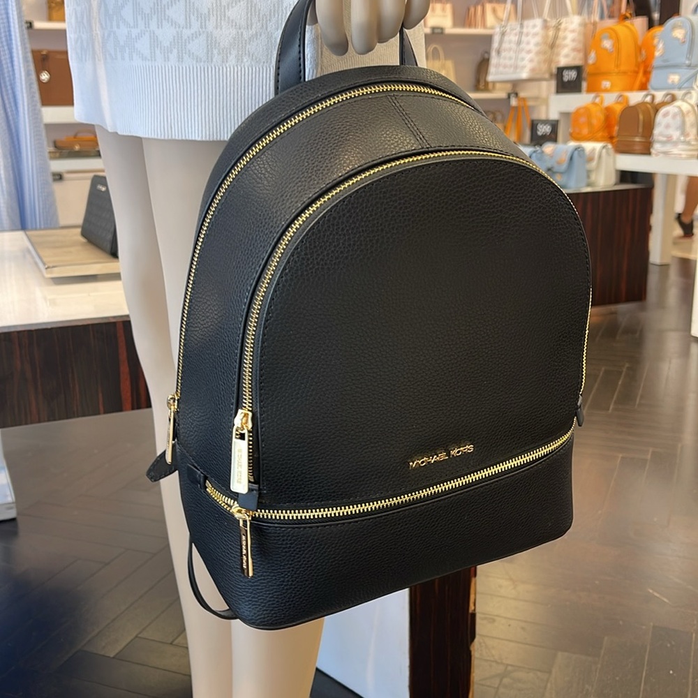 MICHAEL KORS Rhea Medium Zip Pebbled Leather Backpack
BLACK 
NWT - Picture 14 of 16